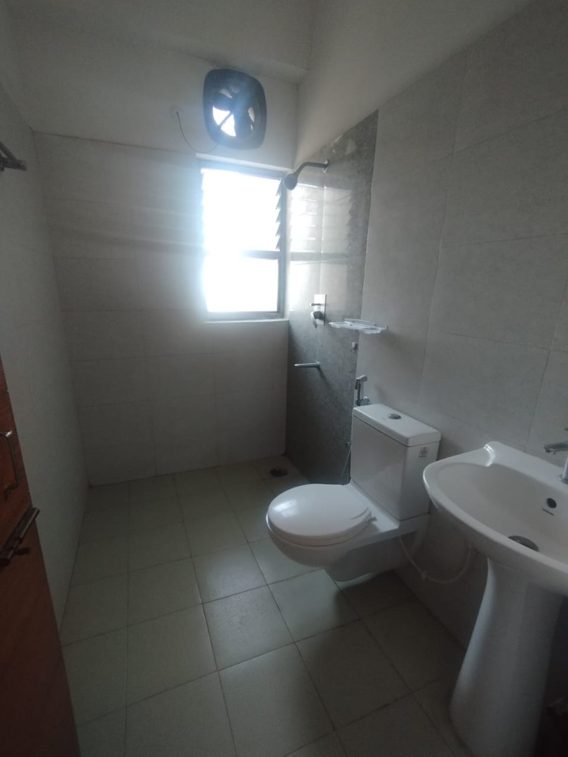 Unfurnished 4bhk in Soniya Complex, Lakhimi Path, Beltola Tiniali, Guwahati, Assam, India for Rent